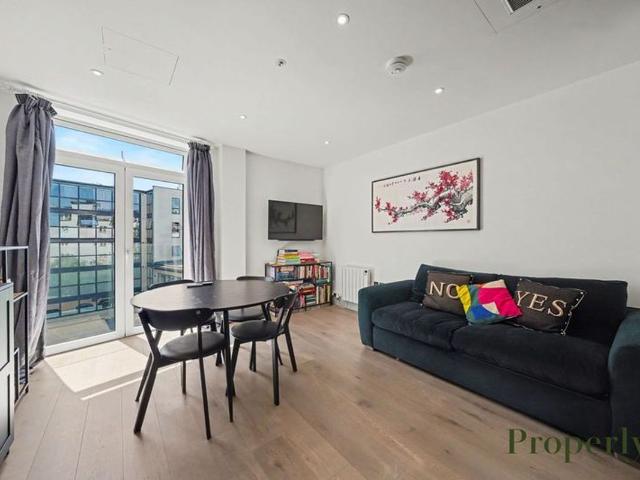 Clapham Road, Colwell House 376A Clapham Road SW9, 2 bed flat to rent, £3,200 pcm | PrimeLocation