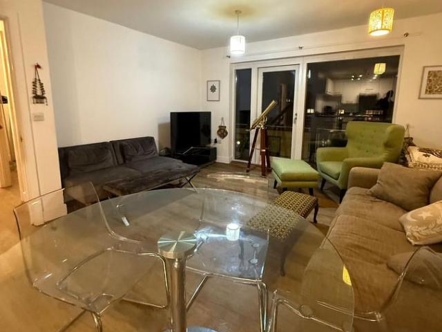 Clapham Road, London SW9, 2 bed flat to rent, £2,500 pcm | PrimeLocation