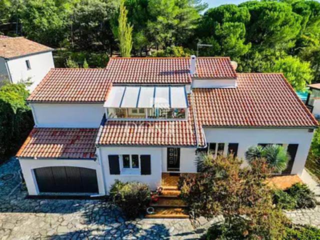 Clapiers 34830 Achat / Vente maison 7 pièces t7 piscine terrasse