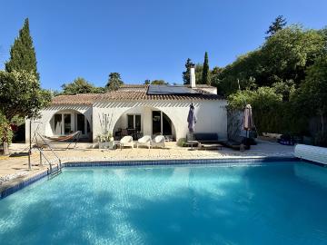 Clapiers, Villa T5 de 193 m2 sur 943 m2 avec piscine