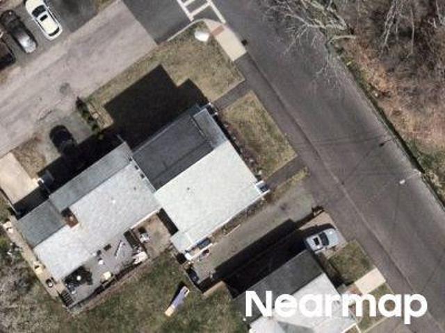 Clapp St
