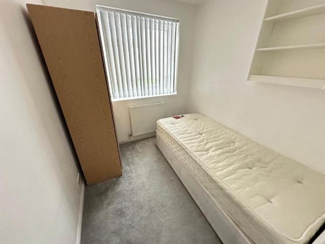 Clare Avenue, Wickford SS11 1 bed in a house share to rent £550 pcm £127 pw