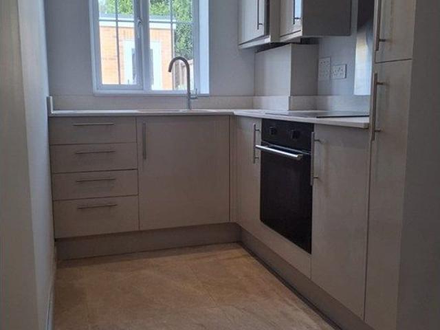 Clare Road, Braintree CM7, 5 bed terraced house to rent, £2,500 pcm | PrimeLocation
