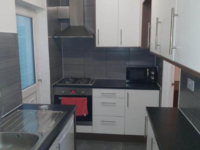Clare Road, Staines upon Thames TW19 Studio to rent £1,350 pcm £312 pw