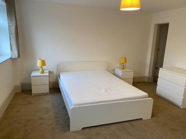 Claremont Crescent, Weston super Mare 1 bed in a house share to rent £750 pcm £173 pw