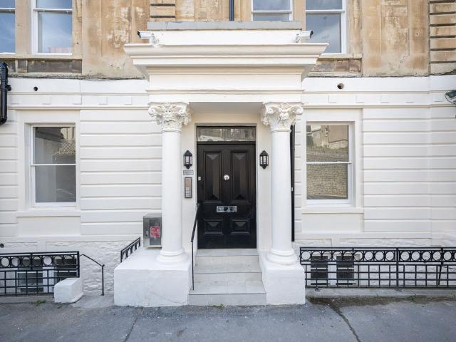 Claremont Crescent, Weston Super Mare BS23, 2 bed flat to rent, £1,350 pcm | PrimeLocation
