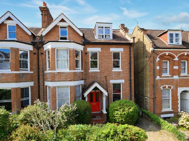 Claremont Gardens, Surbiton KT6, 2 bed flat to rent, £1,950 pcm | PrimeLocation