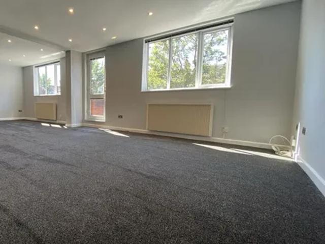 Claremont Grove, London, IG8 7HU, United Kingdom | 2 bed apartment for rent #139475045 | Rentberry