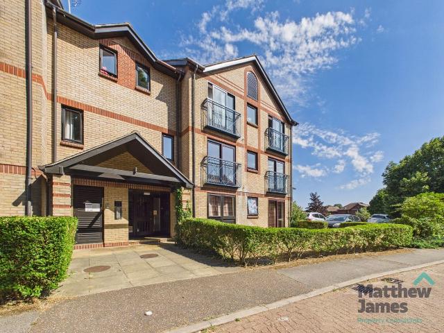 Claremont Heights, Colchester CO1, 2 bed flat to rent, £1,100 pcm | PrimeLocation