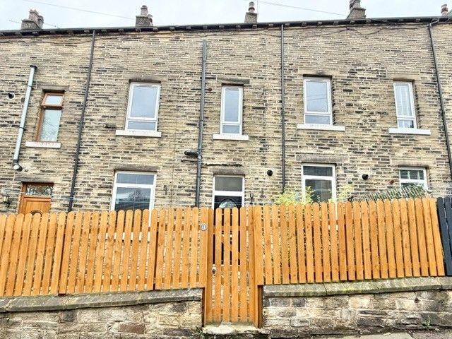 Claremont Street, Sowerby Bridge HX6, 2 bed property to rent, £825 pcm | PrimeLocation