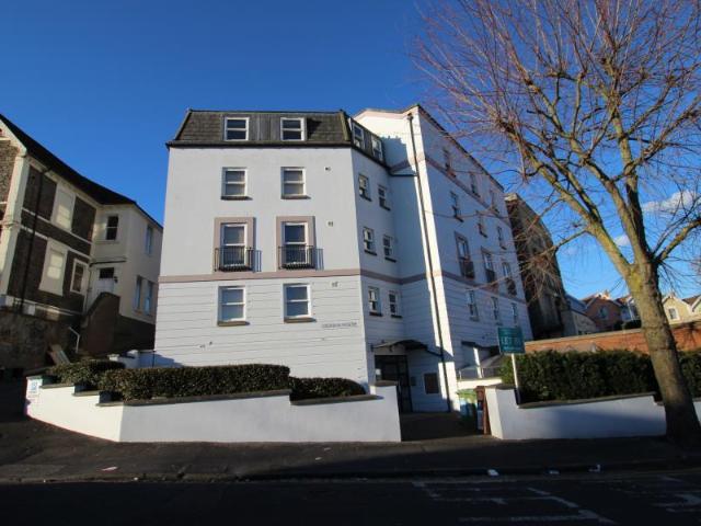 Claremont Road, Bristol BS7 1 bed flat to rent £1,050 pcm £242 pw