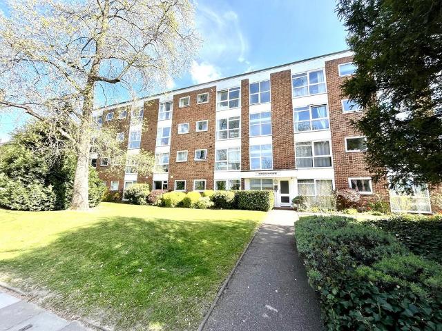 Claremont Road, Surbiton, Surrey. KT6. 2 bed flat to rent £1,850 pcm £427 pw