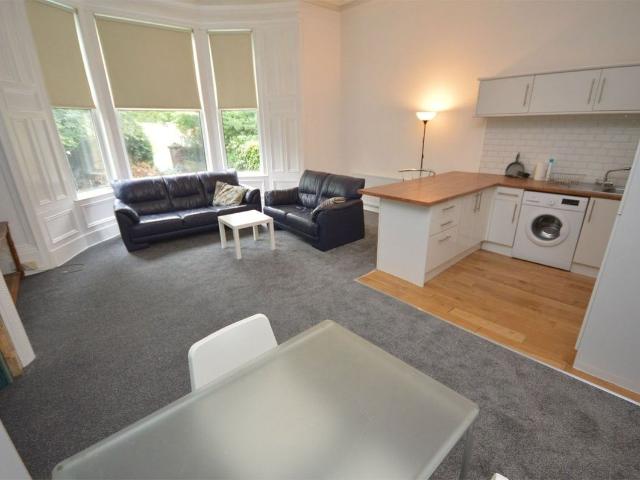 Claremont Terrace, Sunderland SR2, 2 bed flat to rent, £725 pcm | PrimeLocation