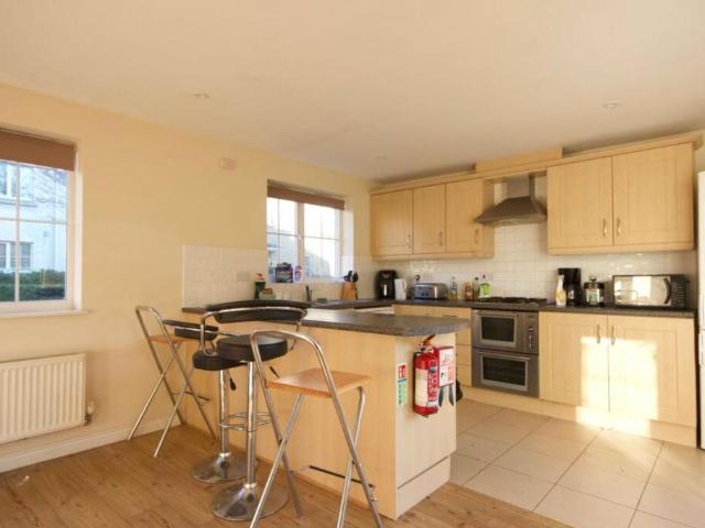 Clarence Way, London, NW1 4 bed property to rent £4,300 pcm £992 pw