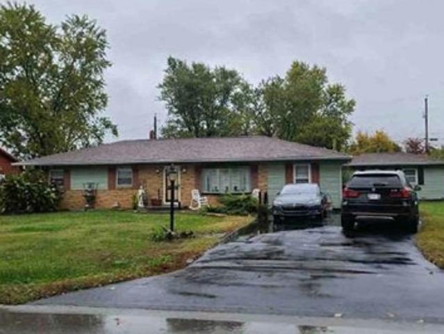 Clarence Dr