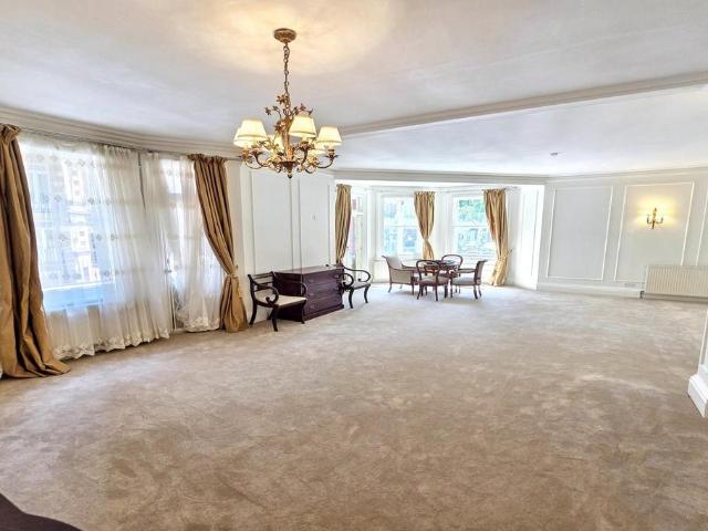 Clarence Gate Gardens, Glentworth. 4 bed apartment to rent £6,750 pcm £1,558 pw