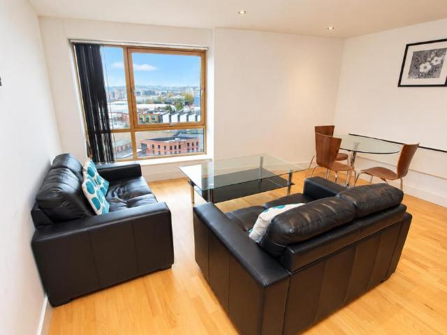 Clarence House 123, Leeds, LS10 1 bed flat to rent £925 pcm £213 pw