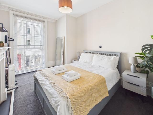 Clarence Parade, The Clarence Clarence Parade GL50, 2 bed flat to rent, £1,200 pcm | PrimeLocation