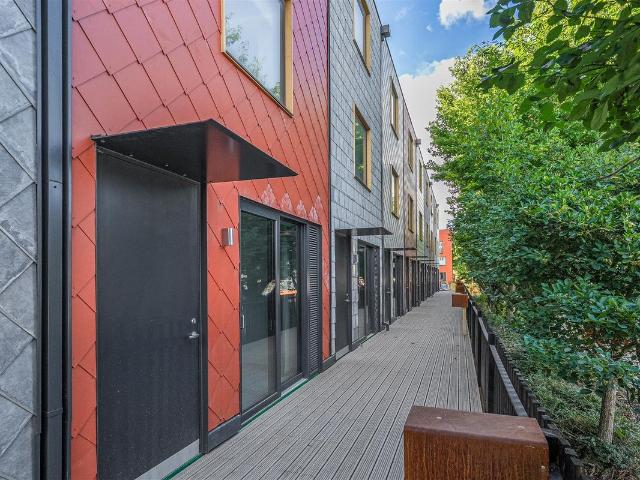 Clarence Road, Climate Innovation District LS10, 2 bed town house to rent, £1,350 pcm | PrimeLocation