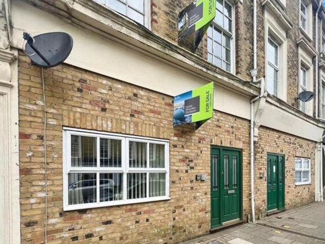 Clarence Road, East Cowes, 1 Bedroom Apartment