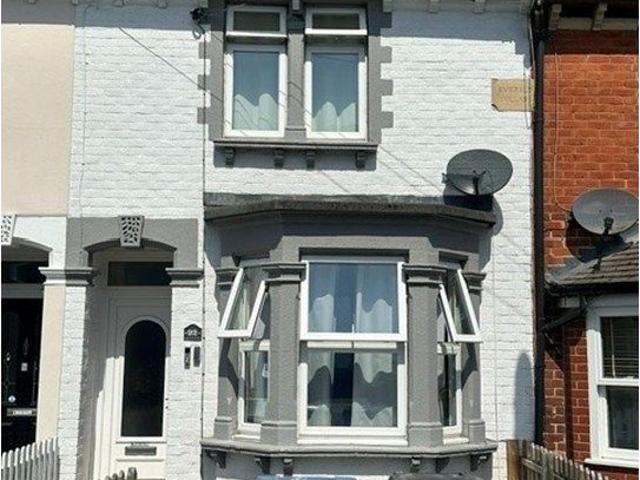 Clarence Road, Fleet GU51, 3 bed terraced house to rent, £2,450 pcm | PrimeLocation