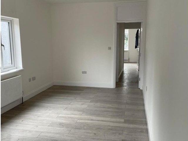 Clarence Road, Grays RM17, 2 bed flat to rent, £1,300 pcm | PrimeLocation