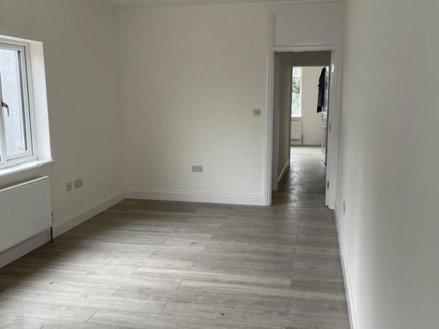 Clarence Road, Grays RM17, 2 bed flat to rent, £1,450 pcm | PrimeLocation