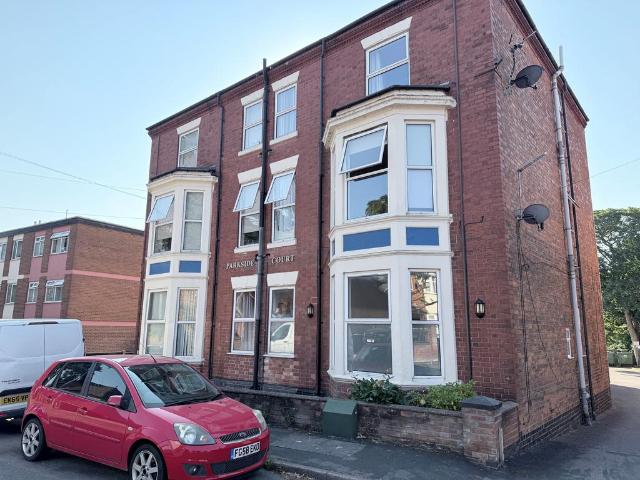 Clarence Road, Hinckley 1 bed flat to rent £695 pcm £160 pw