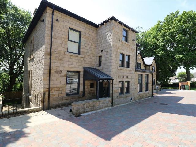 Clarence Road, Horsforth, Leeds, West Yorkshire LS18, 1 bed flat to rent, £925 pcm | PrimeLocation