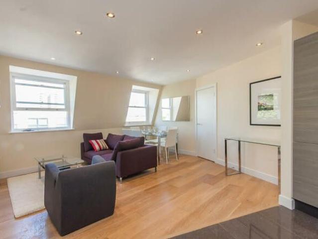 Clarence Road, London E5, 3 bed flat to rent, £3,750 pcm | PrimeLocation