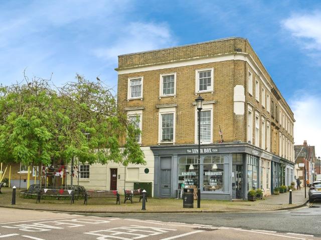 Clarence Road PO32, 1 bed flat to rent, £750 pcm | PrimeLocation