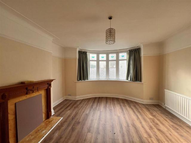 Clarence Road, Southsea 3 bed house to rent £1,800 pcm £415 pw