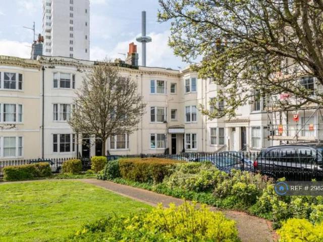 Clarence Square, Brighton, BN1 2 bed maisonette to rent £1,795 pcm £414 pw