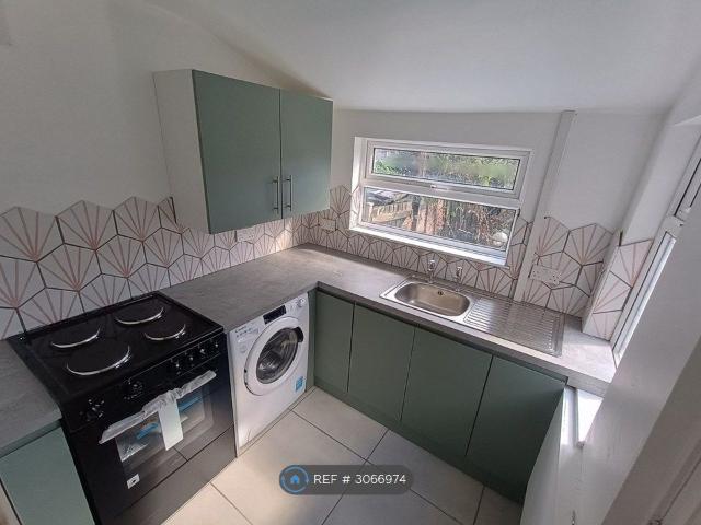 Clarence St, Nuneaton CV11, 2 bed terraced house to rent, £885 pcm | PrimeLocation