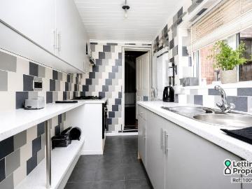 Clarence Street, Nuneaton, Warwickshire CV11, 2 bed terraced house to rent, £900 pcm | PrimeLocation