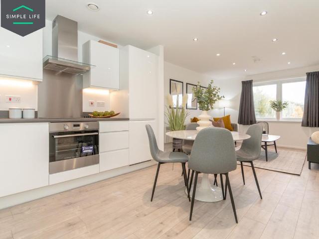 Clarence Street, Salford M7, 1 bed flat to rent, £1,105 pcm | PrimeLocation