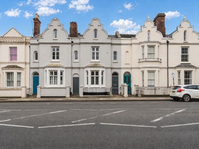 Clarendon Avenue, Leamington Spa CV32, 4 bed terraced house to rent, £2,500 pcm | PrimeLocation
