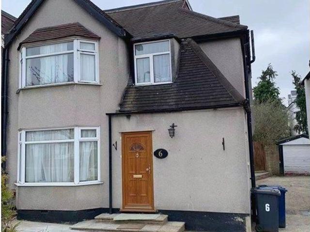 Clarendon Gardens, London NW4, 4 bed semi detached house to rent, £2,900 pcm | PrimeLocation