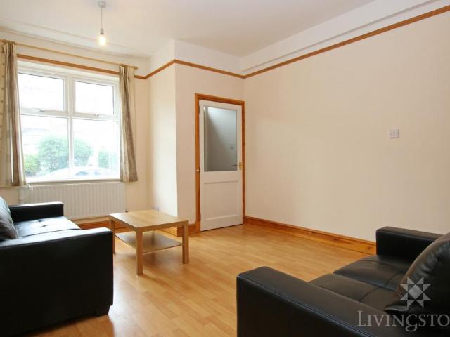 Clarendon Park Road, Leicester LE2 5 bed terraced house to rent £360 pcm £83 pw