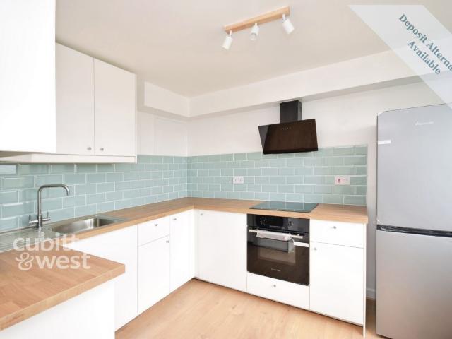 Clarendon Road, Wallington SM6, 2 bed flat to rent, £1,550 pcm | PrimeLocation