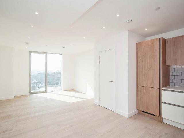 Clarendon Road, Watford, WD17 1 bed apartment to rent £1,700 pcm £392 pw