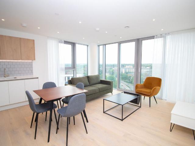 Clarendon Road, Watford WD17, 2 bed flat to rent, £2,100 pcm | PrimeLocation