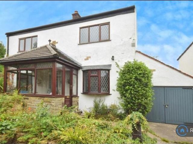 Clarendon Road, Bingley, BD16 5 bed detached house to rent £1,750 pcm £404 pw