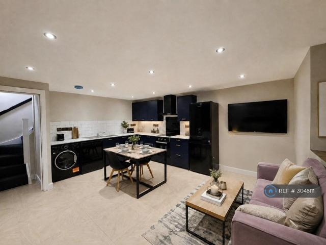 Clarendon Road, Birmingham, B16 2 bed flat to rent £1,250 pcm £288 pw