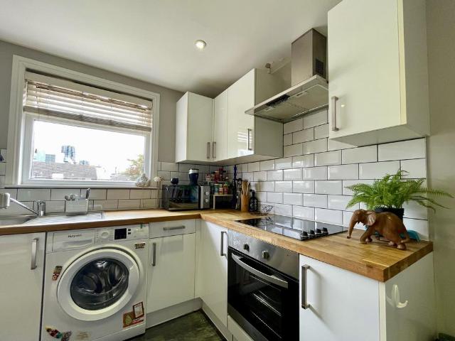 Clarendon Road, Croydon, CR0 1 bed house to rent £1,400 pcm £323 pw