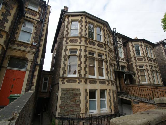 Clarendon Road, Flat 6, Basement Flat, Redland, Bristol BS6, 3 bed flat to rent, £2,200 pcm | PrimeLocation