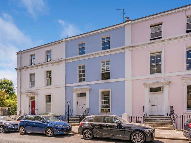 Clarendon Road, London W11, 2 bed flat to rent, £3,991 pcm | PrimeLocation