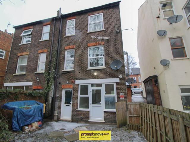 Clarendon Road, Luton LU2, 1 bed property to rent, £900 pcm | PrimeLocation