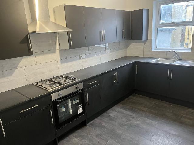 Clarendon Road, Morecambe LA4, 2 bed flat to rent, £895 pcm | PrimeLocation