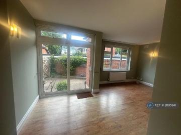 Clarendon Road, Southsea, PO5 1 bed flat to rent £1,050 pcm £242 pw